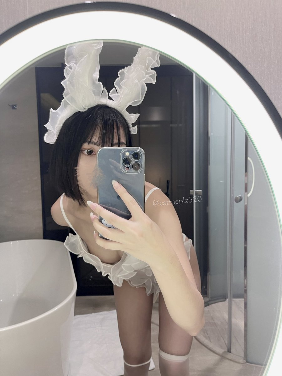 下午好
怕你們太想我所以今天早點出現～

-
絕對不是因為上班太無聊才來發文的呦
嗯嗯 ꉂ(ˊᗜˋ*) https://t.co/OsxdhEEhjJ
