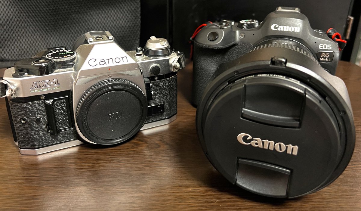 ms0060597's tweet photo. 十数年前に祖父から貰った形見のカメラ「Canon AE-1Program」と今使っている「Canon EOS R6 markⅡ」を一緒に
1981年と2022年 41年の年月でここまでデザインが
#CanonAE1Program
#CanonEOSR6mark2 https://t.co/l9msOSCbFc
