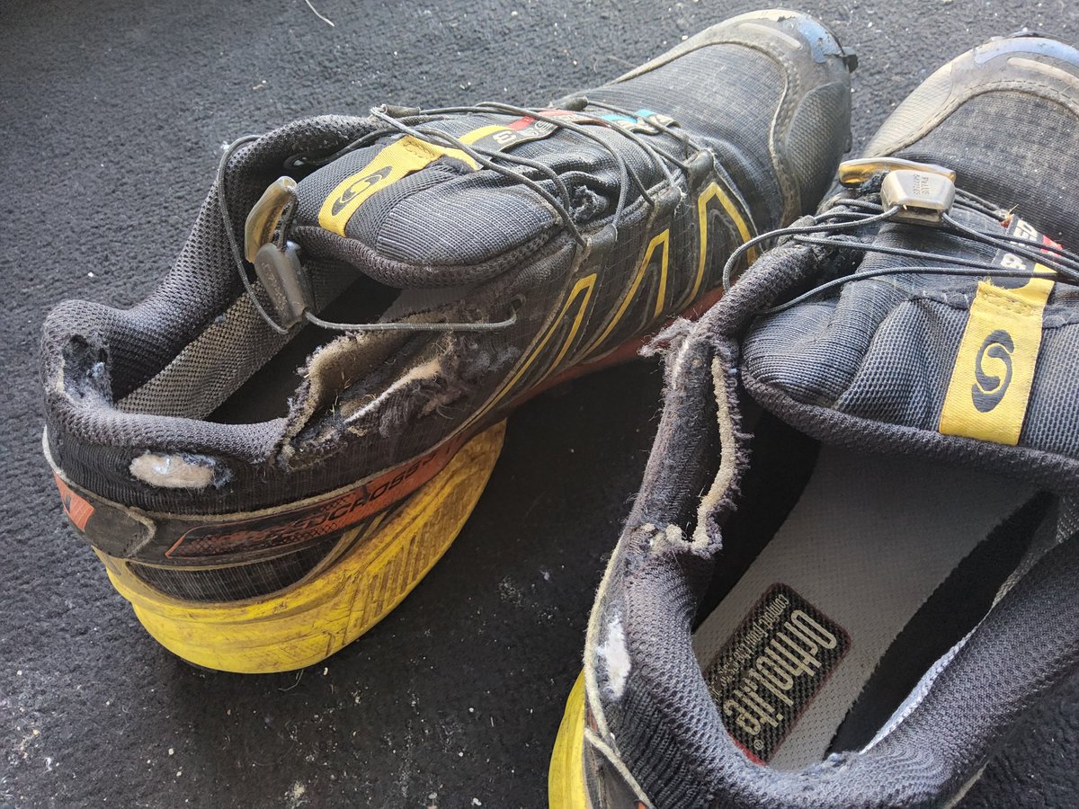 Ein bisschen wehmütig: zweimal haben sie mich im Rahmen der brocken-challenge.de über mehr als 80km und 1900 Anstiegsmeter durch den Schnee ins Ziel gebracht. Jetzt müssen sie gehen. Salomon Speedcross 3 GTX <a href="/SalomonSports/">Salomon</a>