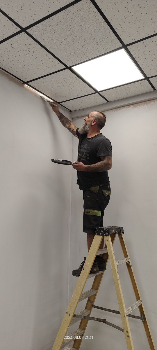 BattleCityGs's tweet image. Hard at work getting the space ready for you guys. The store opens this Saturday, we can't wait to welcome you. 

#battlecitygames #hobbystore #yugiohtcg #Pokemon #MTG #WarhammerCommunity