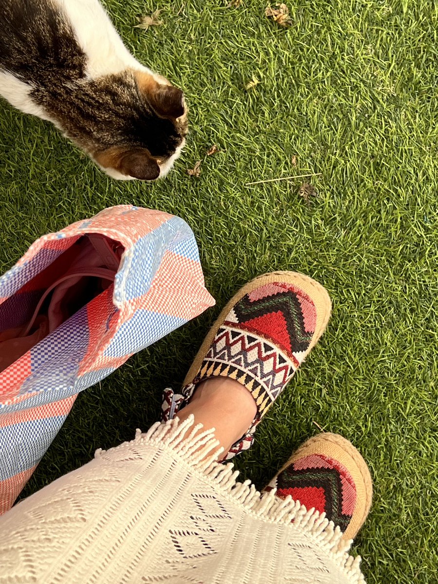 sarishoes's tweet photo. 사리슈즈의 네번째 tumblbug 텀블벅 펀딩프로젝트가 오픈되었습니다 : )
판매에 도움을 주는건지 방해하는건지모를 케찹😊😊😊
후원인증선물로 같은패턴의 원단 가방도 준비되어있으니 많관부🙌
https://t.co/dc9VP1G3Zr

#텀블벅 #텀블벅펀딩 #사리슈즈 #블로퍼 #가을신빌 #후원이벤트 #리그램 #RT https://t.co/XRiifJQWBJ