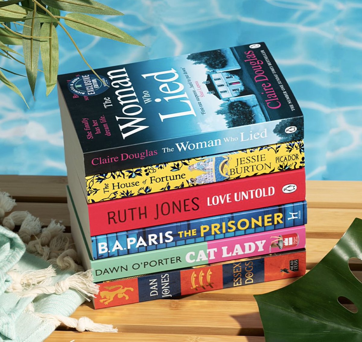 It's #NationalBookLoversDay 📚

We'd love to know what your favourite book of all time is... let us know below 👇

📷 <a href="/WHSmith/">WHSmith</a>

#inspiredgloucester #kingswalk #kingswalkglos #glos #shopping #retail #whsmith #books #bookworm #fiction #nonfiction #gloucester #gloucestershire