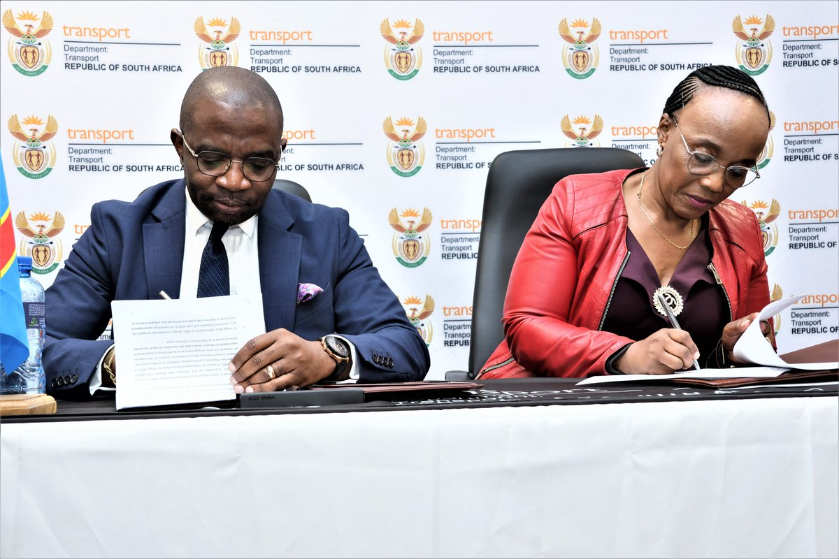 OfficialSACAA's tweet photo. The DR Congo transport delegation visit to South Africa concluded with the signing of a joint communique between the country’s respective Ministers, HE Marc Ekila Likombo and Hon. Sindisiwe Chikunga in Midrand yesterday. 

Also present was the SACAA DCA, Ms Poppy Khoza. https://t.co/uhCBl0YBSq