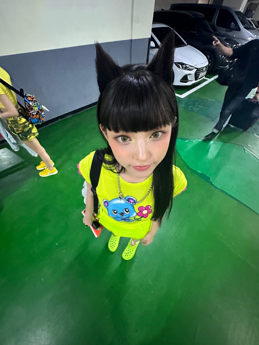 starfess's tweet photo. -star HAERIN SI KUCING 🧍‍��️🙀😭
https://t.co/XvjvxHbG74