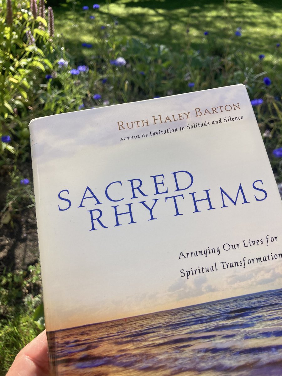 fiperry86's tweet photo. I haven’t posted for awhile..but I wanted to mention a book which has been such a rich blessing to me bringing me closer and deeper with the Lord - I have since bought 4 books to give away to others !! Thank-you @RuthHaleyBarton https://t.co/sC1OuypU4D