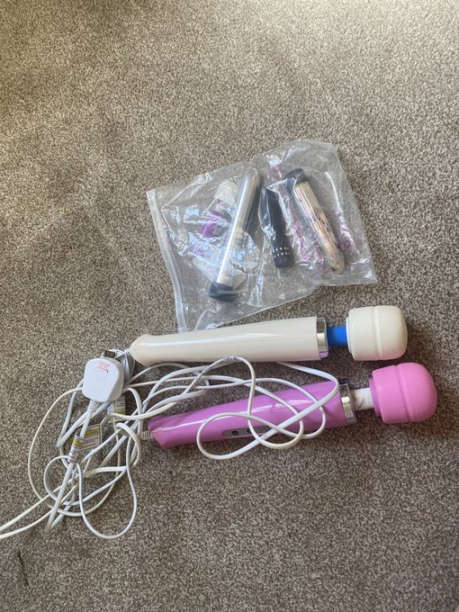 6 used toys to lick suck fuck sniff or keep as a filthy souvenir of me! Had them up for sale for ages<a href="/tag/locktober"class="tags"><span>#locktober</span></a>