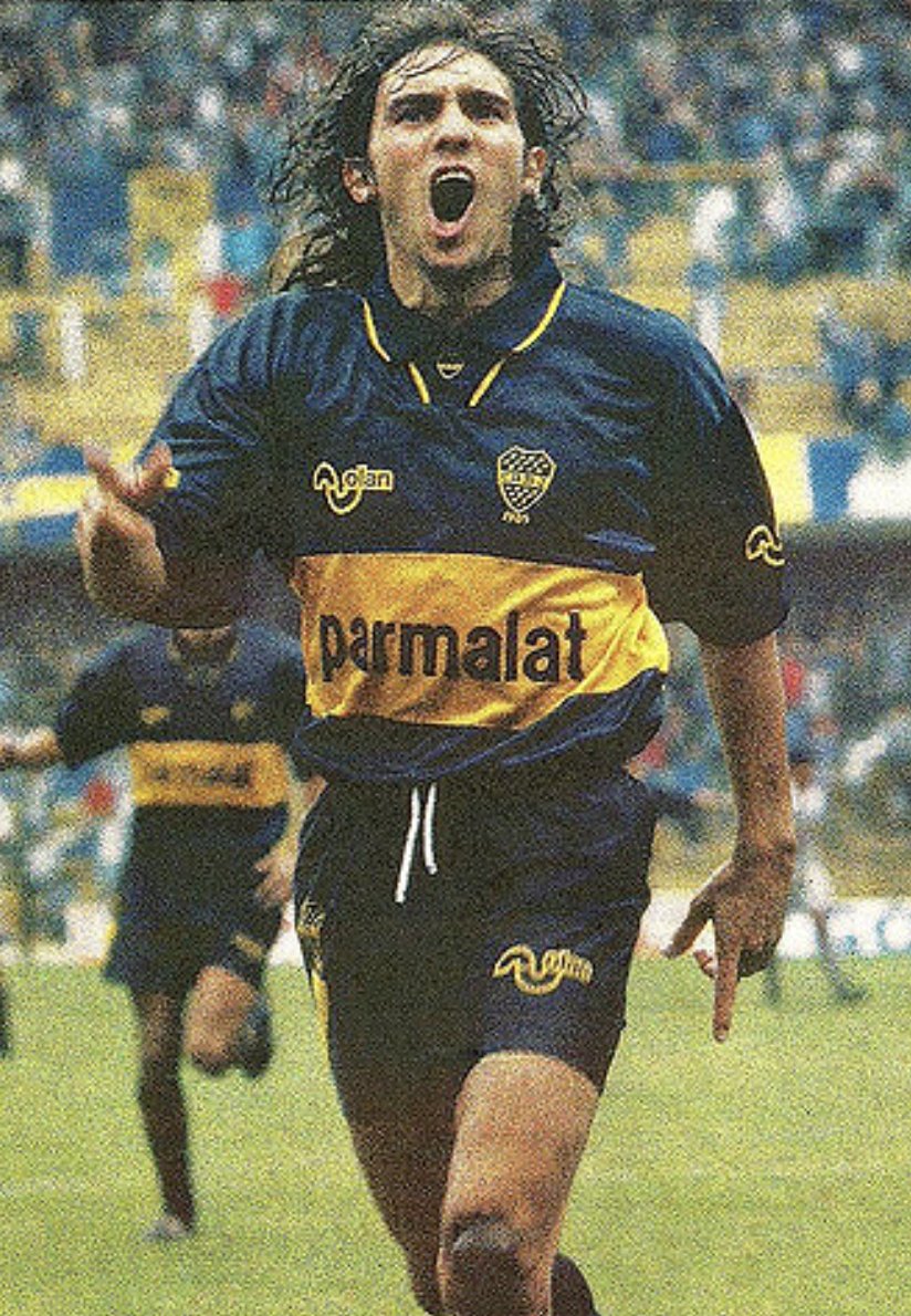 la12tuittera's tweet photo. #UnDiaComoHoy en 1992 debutaba Manteca Martinez con la camiseta de #Boca.

🎶 Uruguayo 🎶 Uruguayo 🎶🇺🇾 https://t.co/pPzrMhgXyd