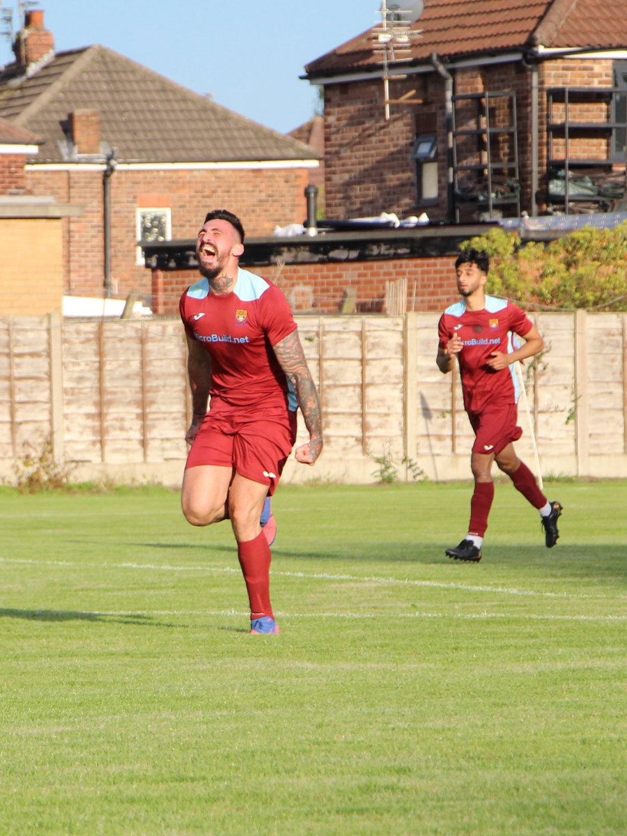 One happy goal scorer last night <a href="/CheshireFL/">Cheshire Football League ⚽️</a> #WeAreNomads