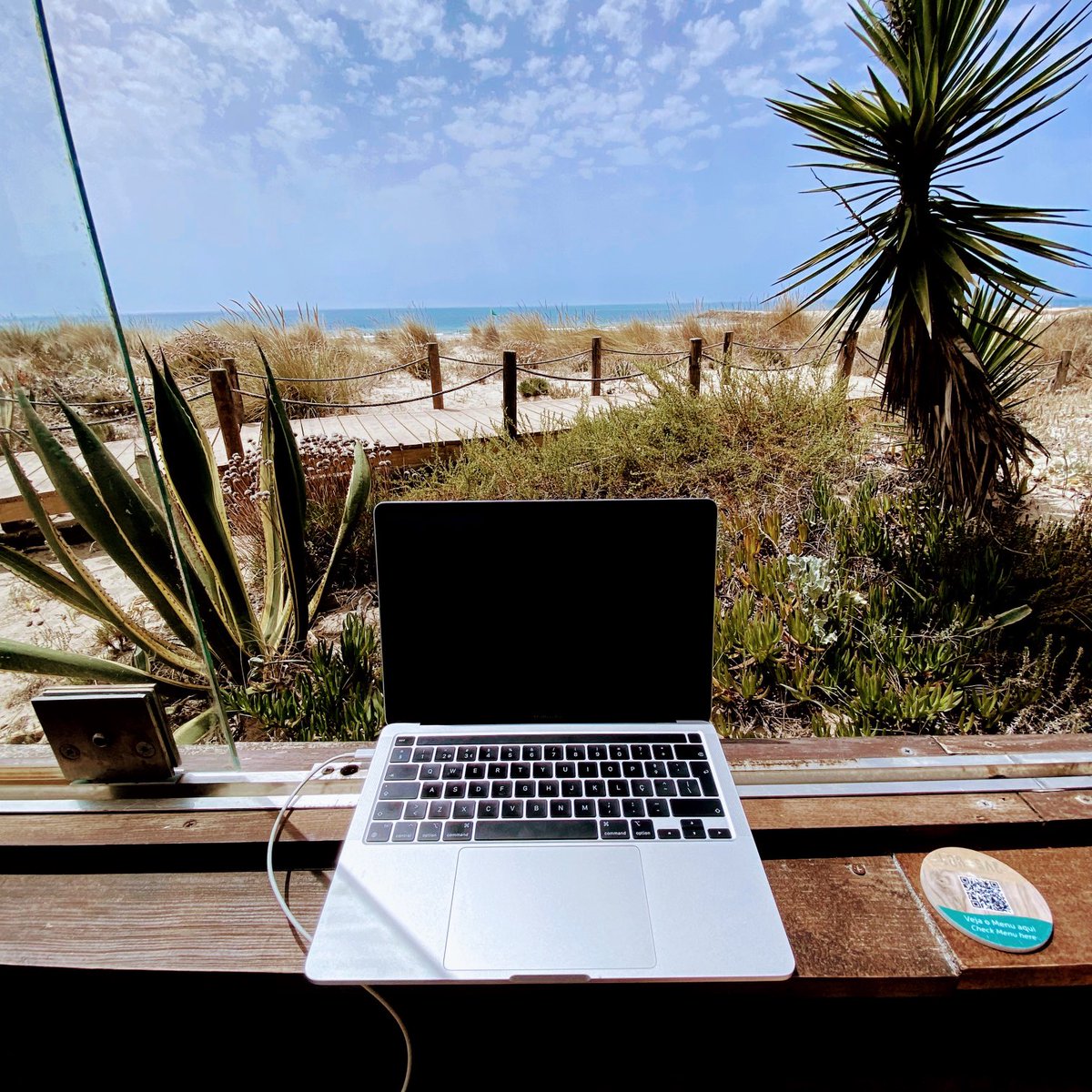 ABPatrocinio's tweet image. 🌴☀️ Sandy toes, salty breeze, and the perfect beach weather—today's "office" is all about coastal chill and creative thrills! 🚀📝

Take a guess: Where in the world am I working from? 🤓

#DigitalNomad #RemoteWorker #Freelancing