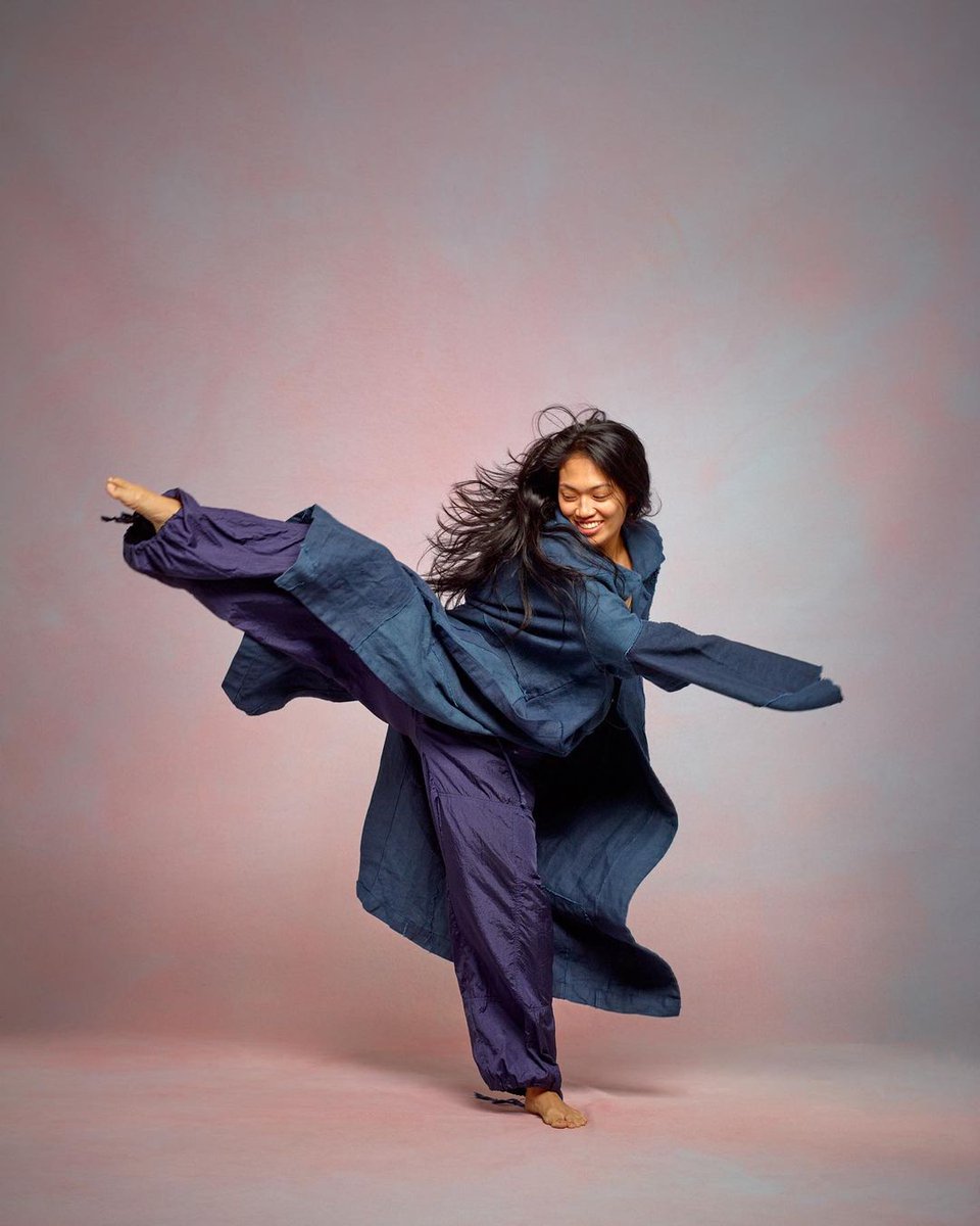 Lotusartsmgmt's tweet photo. repost: @aimbykyleabraham
🎉 Big News! 🎉 Help us shower Keerati Jinakunwiphat with love and congratulations as they receive the prestigious Princess Grace Award in choreography!

🖤🖤🖤

Congratulations @thekeeratikid !!!!! https://t.co/liTz2FQnz1