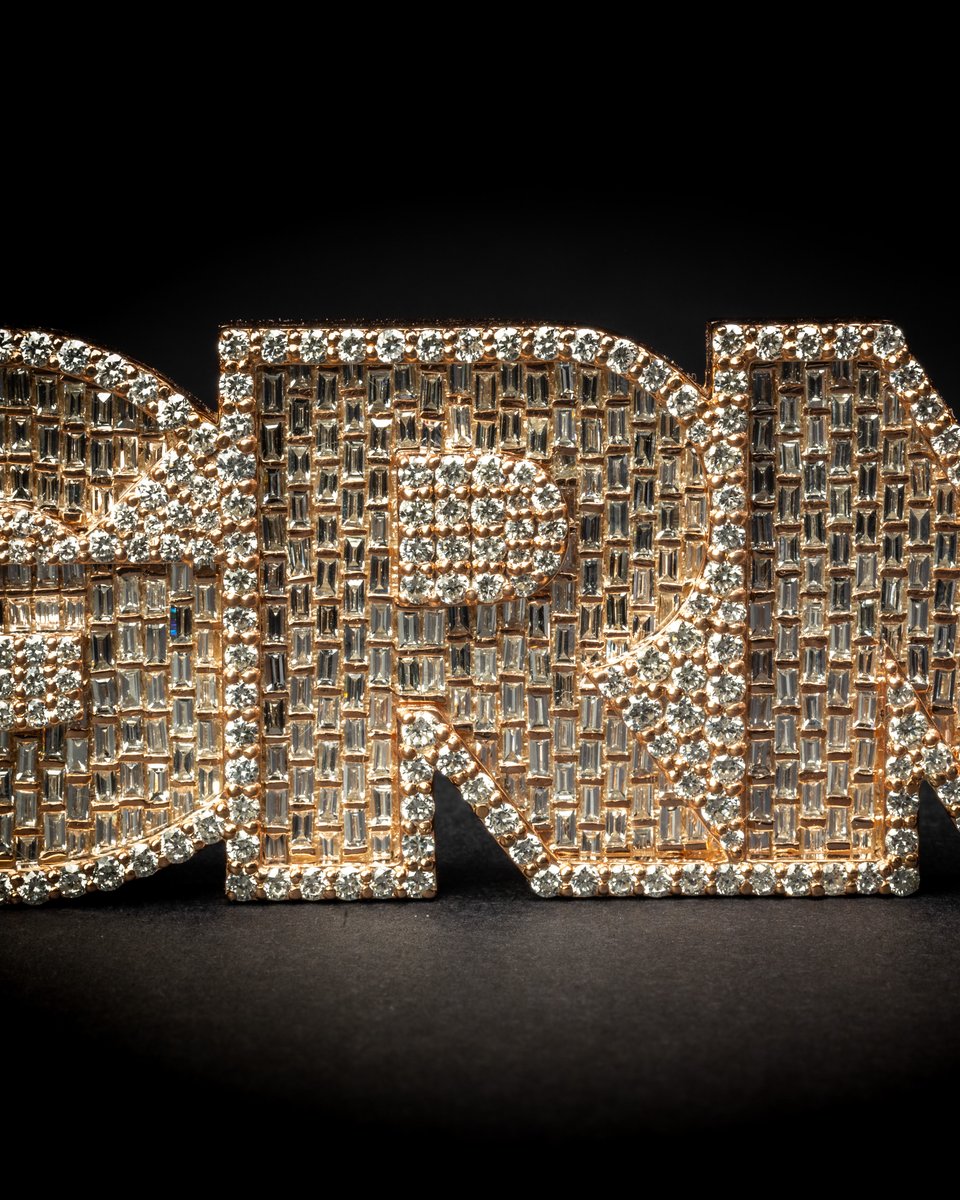 LKB_UK's tweet photo. Bespoke GRM Broach crafted for Post Daily for the GRM GALA 2023.

Designed in house by our specialist team lead by Cole. Crafted with round cut and baguette diamonds. https://t.co/aRz8GLEpUx