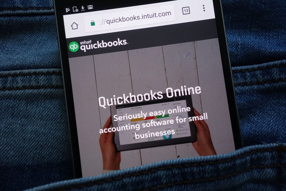 LFCore's tweet photo. Remember, it’s always better to have professional help with your QuickBooks software®, especially when it comes to owner’s draws and distributions. 

To learn more, click here. 
https://t.co/jmu5SeARge https://t.co/PsmgPL5Lkv