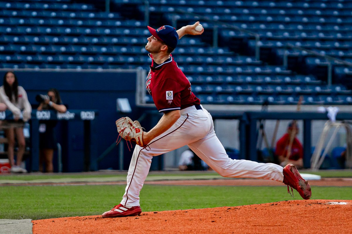 D1Baseball (@d1baseball) on Twitter photo "Armed with a difference maker of a breaking ball, <a href="/LouisvilleBSB/">Louisville Baseball</a>'s Will Koger put together a strong summer, striking out 27 in 26 innings. His fastball touched 96 and sat 93-94, while his breaker was mostly 82-84."
More on <a href="/WarehamGatemen/">Wareham Gatemen</a>'s arms ⤵️
🔗 d1ba.se/450WSco "Armed with a difference maker of a breaking ball, <a href="/LouisvilleBSB/">Louisville Baseball</a>'s Will Koger put together a strong summer, striking out 27 in 26 innings. His fastball touched 96 and sat 93-94, while his breaker was mostly 82-84."
More on <a href="/WarehamGatemen/">Wareham Gatemen</a>'s arms ⤵️
🔗 d1ba.se/450WSco