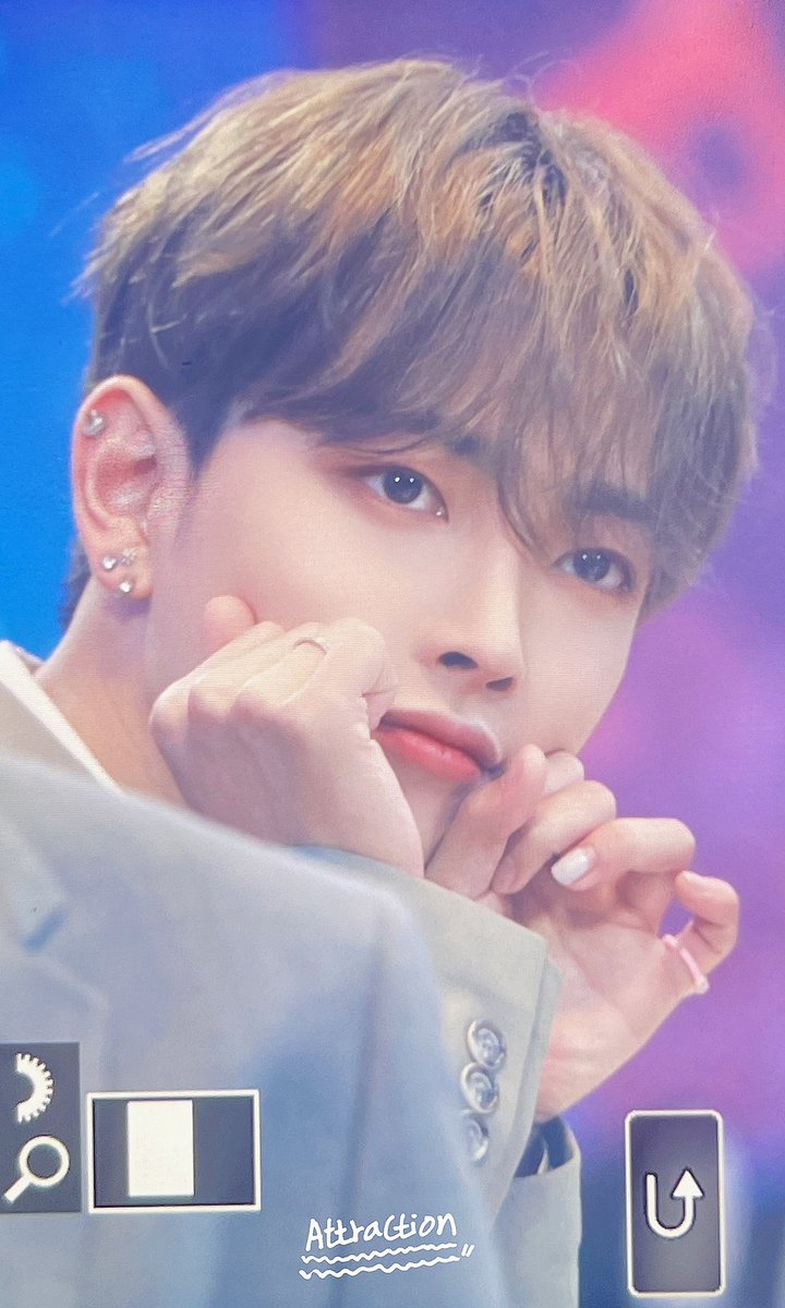 Attraction_1107's tweet photo. 230809 아돌라 #에이티즈 #ATEEZ #홍중 #HONGJOONG #섹시뽀쨕홍중 #항상보고싶홍 https://t.co/XGlWLIQNr2