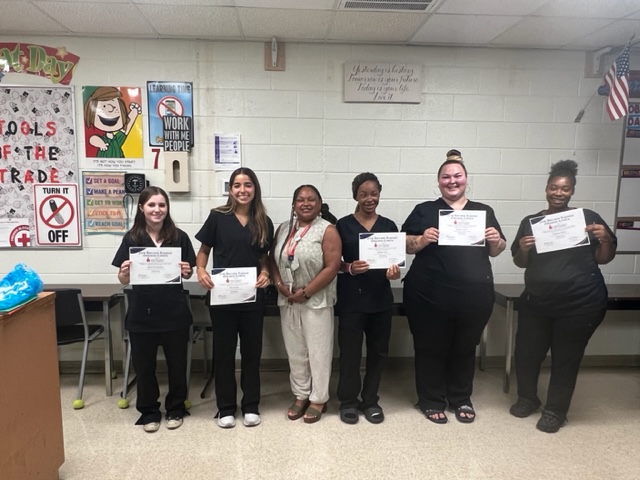 NHREC_CFAAT's tweet photo. Along with the Face-Off, we also were congratulating our phlebotomy students that were completing this past week.
We are so happy to have had them with us!
Join us as we continue to congratulate and encourage them as they prepare to take their CPT exam!
#phlebotomy #CFAAT https://t.co/vX8hcVD4xT
