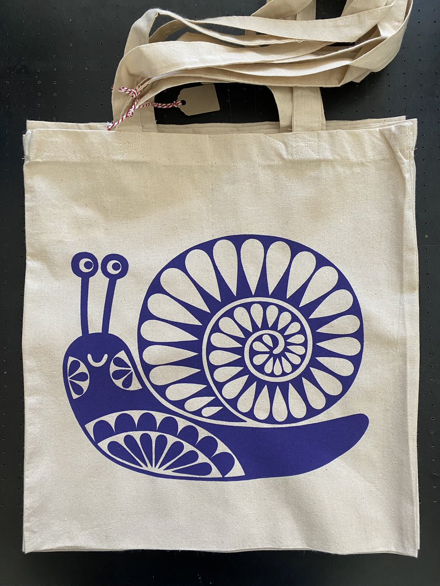 Restocking a few of the shop’s &amp; galleries I supply. A little top up of #screenprinted cards, mini prints &amp; totebags is on the way to <a href="/BirdsYardSheff/">Birds Yard Sheffield</a>! Sent a couple of 🐌 snail totes as well as more 🐈‍⬛ black cats. #sheffield #birdsyardsheffield #sheffieldissuper