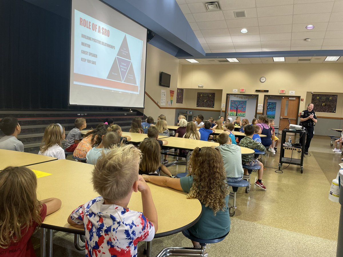 Thank you, SRO Commodore for keeping us safe! <a href="/myccs/">myccs</a> <a href="/WoodbrookCCS/">Woodbrook Elementary</a>