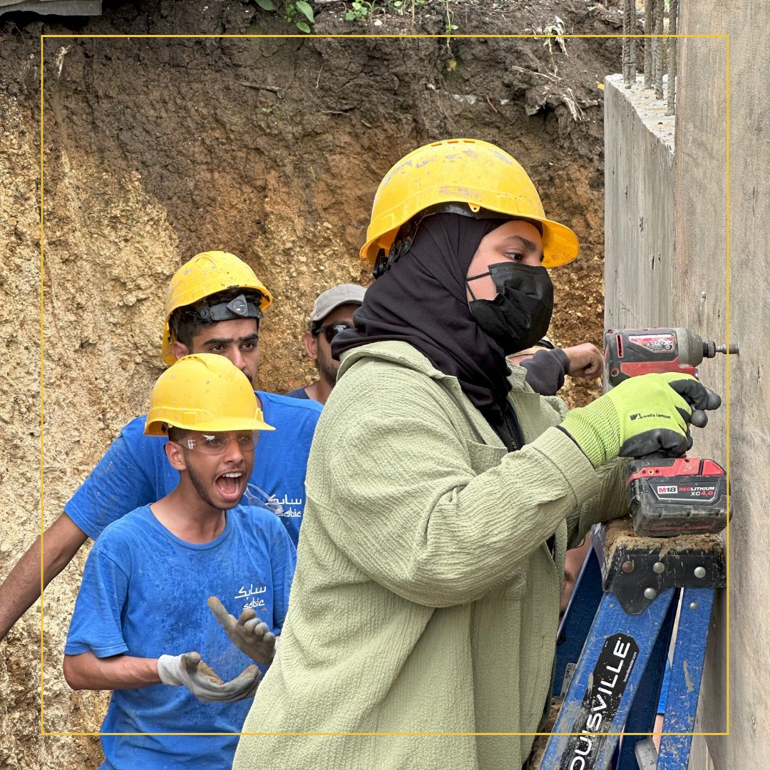 UDelawareELI's tweet photo. #StudentsLife
⠀
🆒Our Saudi students recently spent a week in Puerto Rico, building more hurricane-resistant houses in a community where the existing houses are highly vulnerable to storms.
⠀
🆗Read more about this unique ELI students' experience via bio link. https://t.co/T4kRBnMruP