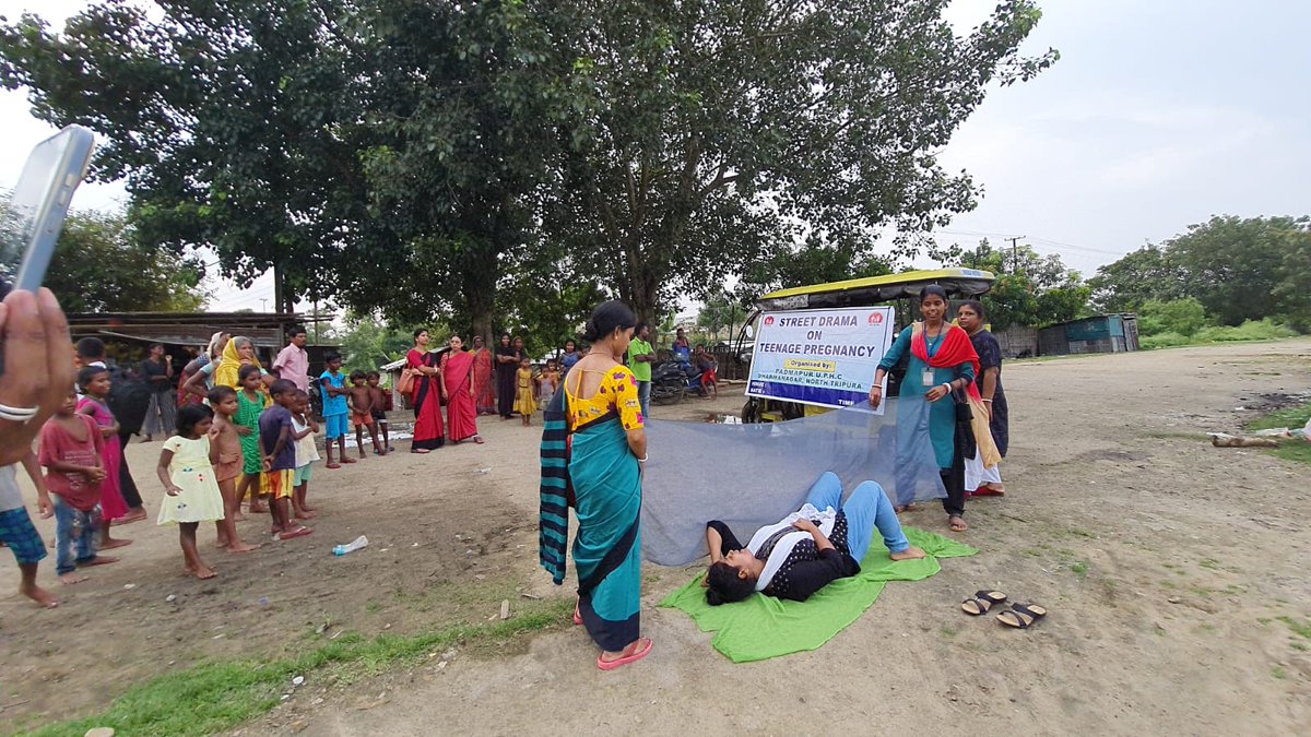 DrBireswar's tweet photo. Today street drama on teenage pregnancy held at Venu -Railgate durgapur and signal basi... under padmapur uphc, in presence with asha,asha facilator n ward members https://t.co/X74C6EZklt