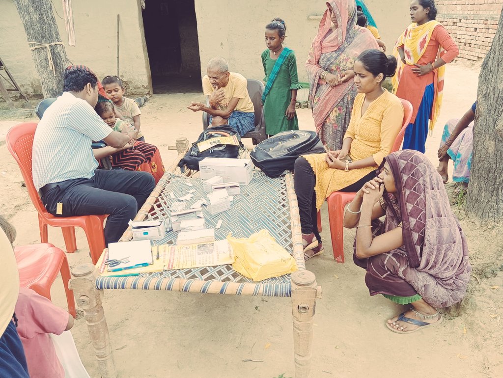 Pal521171's tweet photo. Today Embed Miaun organized a Joint Malaria Blood Test Health Camp in the affected village with the support of Vill Head,MI and CHO.Three positive patients were found during blood test, we found all negative. 27 people from the #community participate Vill kodajaykaran @Ani212215 https://t.co/ewL18yTMwb