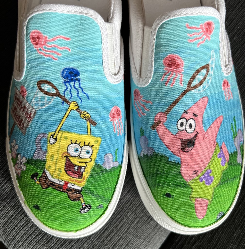 CustomKicksTO's tweet photo. after finishing the alcaraz shoes i am available for more commissions! 🔥

DM if interested‼️

can do sports, cartoon characters, NFTs. u name it! ill try it! 💪🏼 https://t.co/8cLljKEoYS