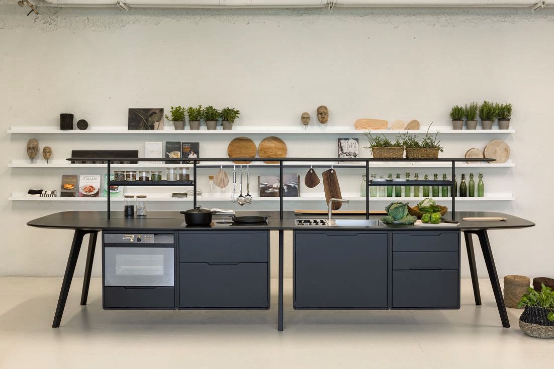 Lomuarredi's tweet photo. Step into a whole new world of culinary art with #TrueDesign’s Wing Kitchen! This unique kitchen design is perfect for those who love hosting dinner parties and cooking up delicious meals.
Available on https://t.co/y6YrU0m1HY
#kitchendesign #kitchendesign #lomuarredi https://t.co/Yrb834rD6q