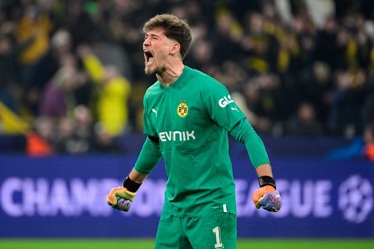 blue_springbok's tweet photo. Valencia’s Giorgi Mamardashvili and Dortmund’s Gregor Kobel are seen as potential Kepa replacements.

Who you taking? https://t.co/JM5hSQIi9l