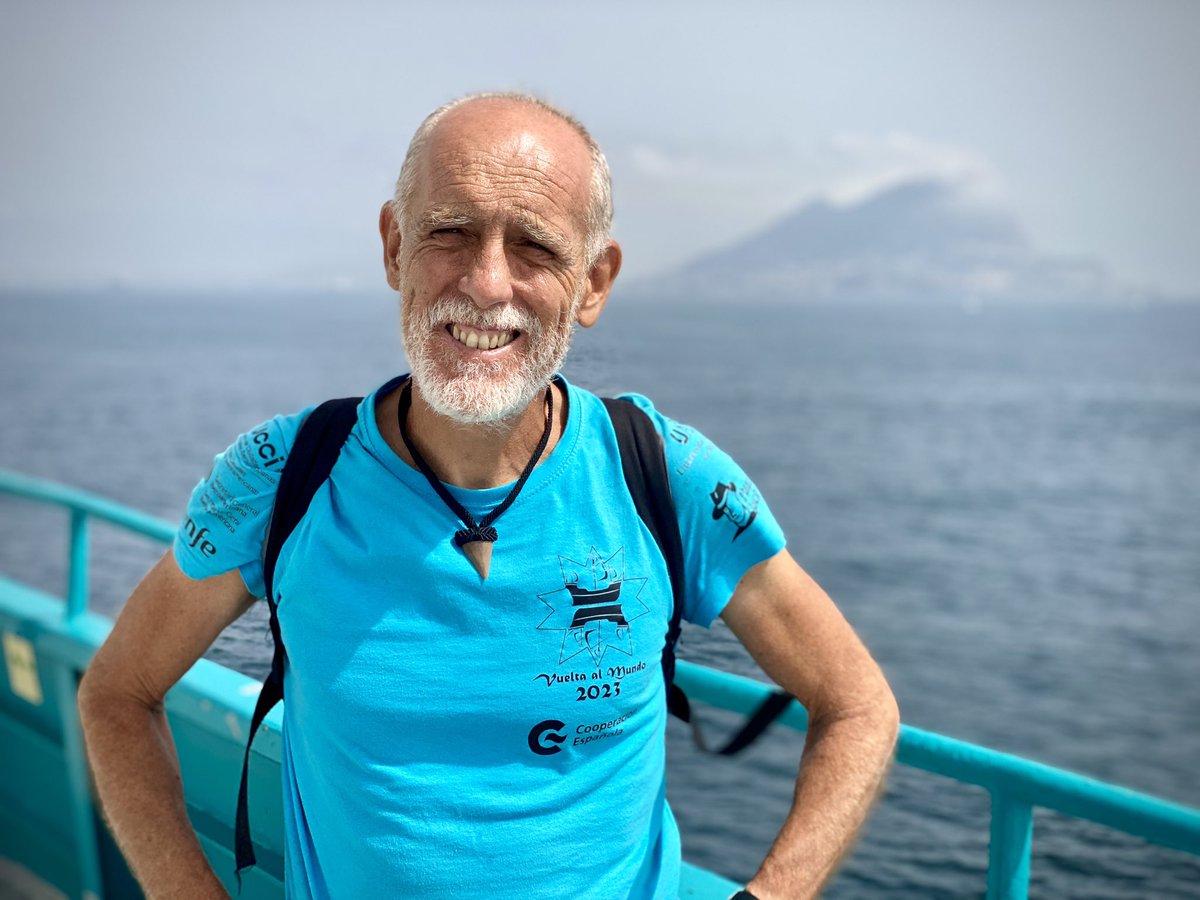 Proyecto_VaM's tweet photo. Regresamos de Ceuta, en África, a Algeciras, ya en Europa. Hoy es el penúltimo día de Vuelta al Mundo, el único Proyecto para jóvenes iberoamericanos becados que, durante 26 días, han recorrido parte de la Península Ibérica y Ceuta, en el norte de África https://t.co/wI7Cc9dWCM