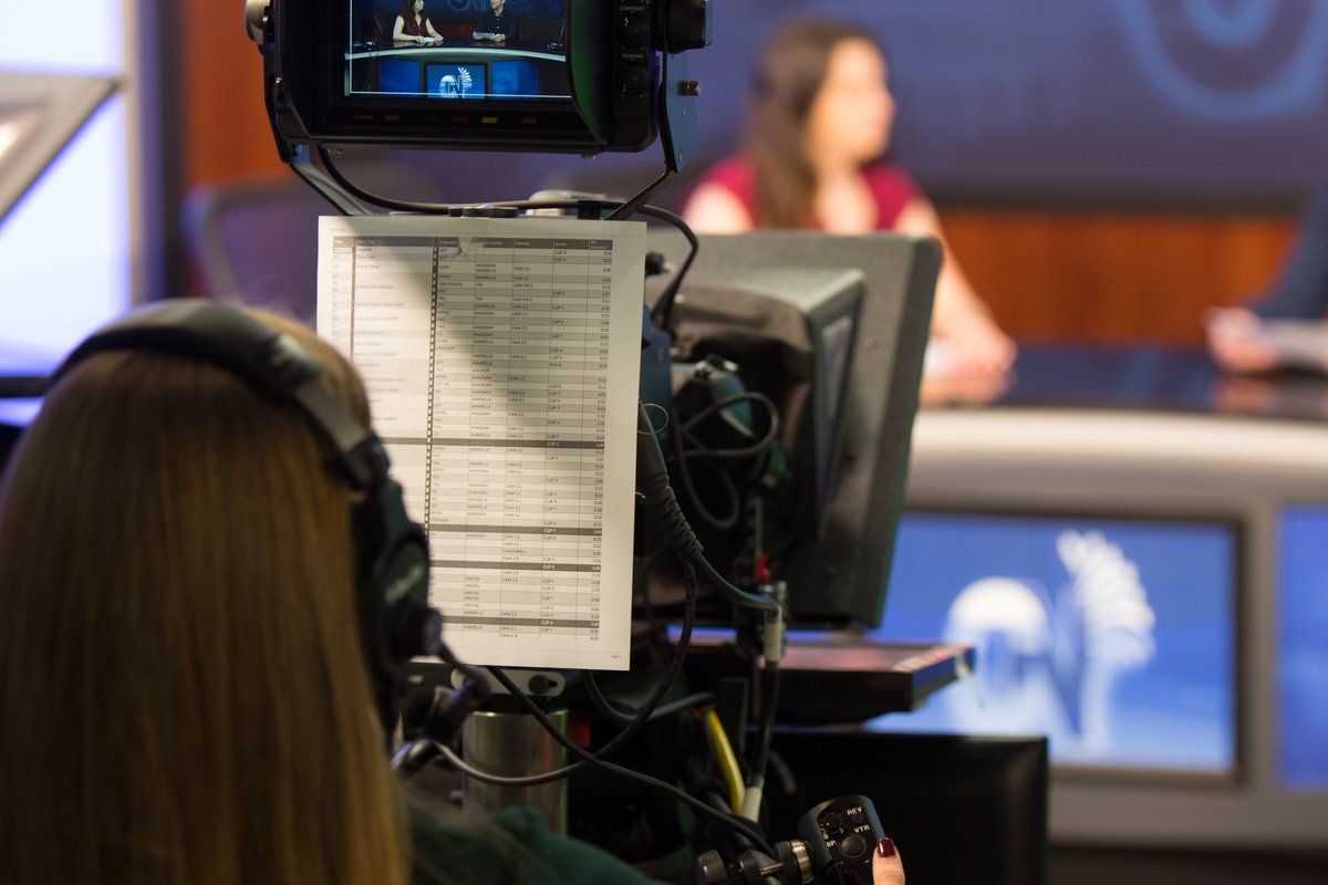 Persistence, resilience and the drive to deliver trustworthy information are what fuel featured @UofSC_SJMC alumni working in public broadcasting across the nation. Learn how our alumni are helping to shape the future of the industry here ➡️ sc.edu/uofsc/posts/20…