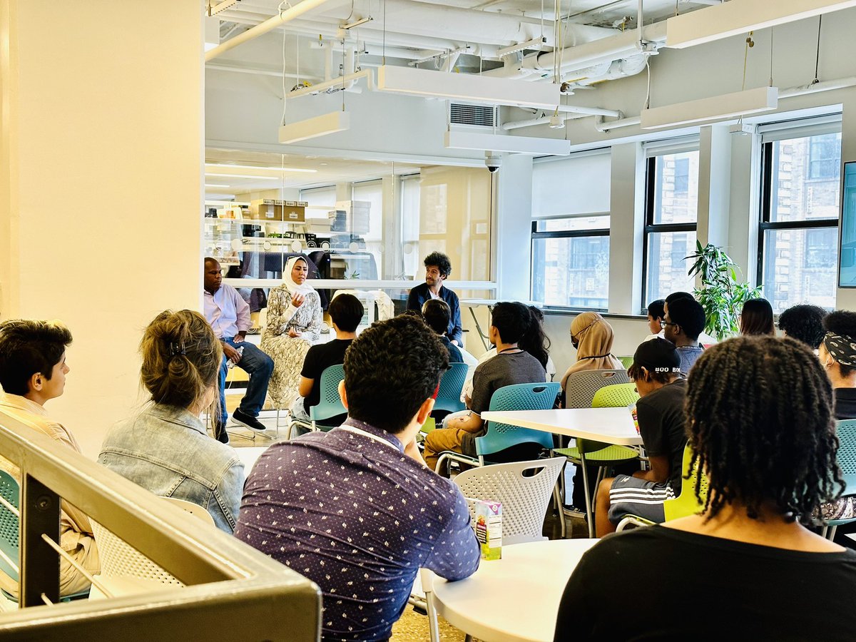 BioLabsNY's tweet photo. It was truly a pleasure hosting the @NYCYouth Student Tour &amp; Panel yesterday and contributing to the enrichment of young minds. Their engagement was inspiring as their curiosity and questions brought a lot of energy to the experience #YouthEmpowerment https://t.co/pgyACDQn04