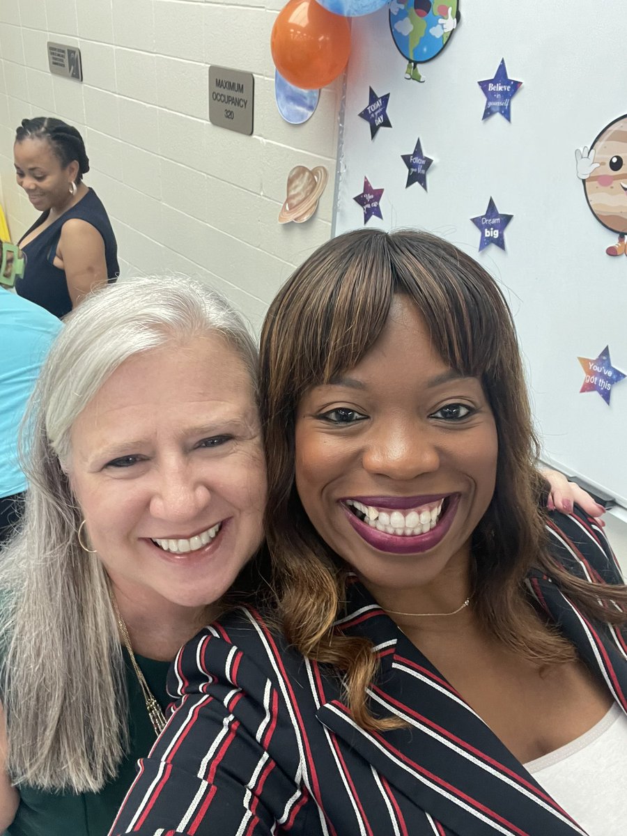 Dr. Rhonda Mason (@rhondamason14) on Twitter photo <a href="/MBGE_Gators/">Mission Bend Glen Elementary</a> passing out school supplies and soaking in all of the First Day of School excitement. <a href="/DOSLFBISD/">School Leadership</a> @WendyNunezae <a href="/FortBendISD/">Fort Bend ISD</a> <a href="/KimLawson21/">Kim Lawson</a> <a href="/MBGE_Gators/">Mission Bend Glen Elementary</a> passing out school supplies and soaking in all of the First Day of School excitement. <a href="/DOSLFBISD/">School Leadership</a> @WendyNunezae <a href="/FortBendISD/">Fort Bend ISD</a> <a href="/KimLawson21/">Kim Lawson</a>