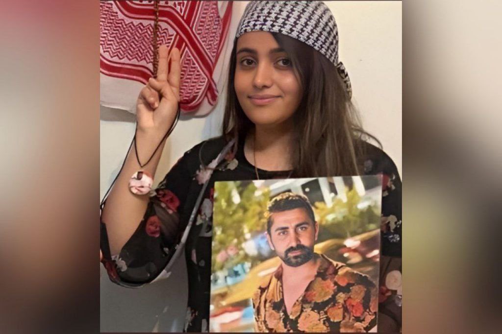 Kolbarnews_En's tweet photo. #Iran #Ahvaz
❗️Zahra Saeedianjoo's freedom with the deposit of bail.
According to Kolbarnews, on Wednesday, August 9, #Zahra_Saeedianjoo was temporarily released from #Sepidar #Prison in Ahvaz after depositing a one-billion-toman bail and will remain free until the end of the #legal proceedings.
Zahra Saeedianjoo, the sister of #Milad_Saeedianjoo, one of the #martyrs of the #nationwide #protests in 1401 (2022) in #Izeh, had been arrested by #security forces in #Tehran and transferred to Sepidar Prison in Ahvaz one month after her arrest.
Zahra Saeedianjoo was arrested by security forces in Tehran on July 9, and taken to #Evin Prison.
#Omid_Saeedianjoo, her brother, announced this news by stating: "Yesterday, my sister was arrested at her workplace in Tehran by security forces and transferred to Evin Prison." According to Mr. Saeedianjoo, his sister's arrest was carried out due to her sympathy and meeting with grieving families during the #Jina_revolution. Omid and Zahra Saeedianjoo were previously detained while commemorating Milad Saeedianjoo's #birthday at his #gravesite and were later released.
Milad Saeedianjoo, 26 years old and from Izeh, was #shot and #killed by #officers during the public protests in the city on November 16, 2022.
#Kolbarnews
#JinaAmini
#MahsaAmini
#protest