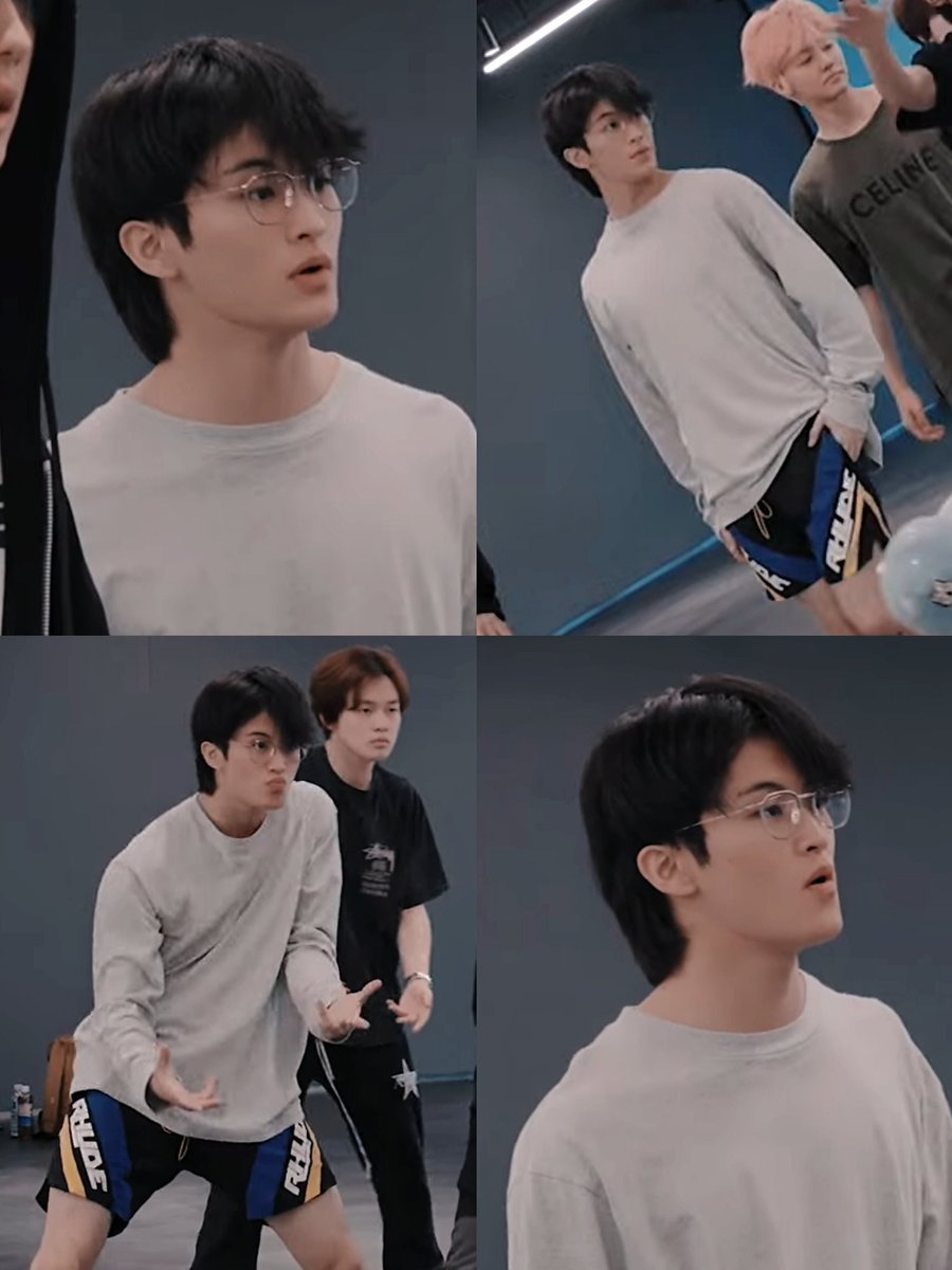 Long messy hair and specs...

🫠