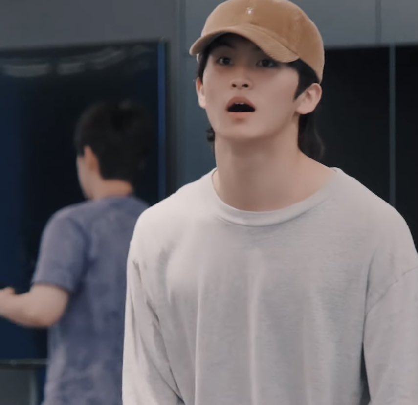 흐리 tweet media