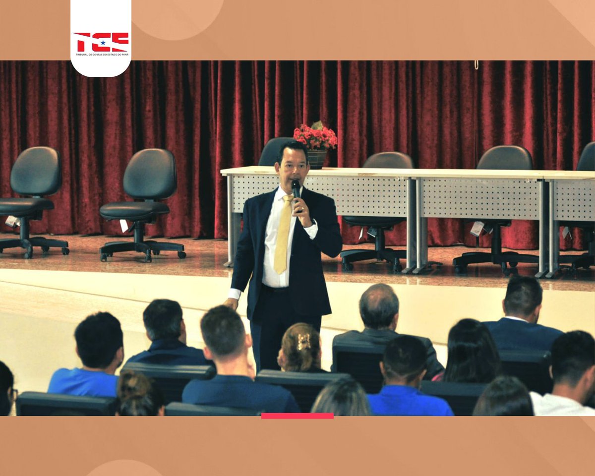 tcepadigital's tweet image. O curso foi ministrado com objetividade pelo auditor de Controle Externo Luiz Roberto dos Reis Júnior.   Os conselheiros Luís Cunha e Cipriano Sabino participaram do evento que foi organizado pela #Ecav, em parceria com a Unidade de Representação da Corte de Contas no município.