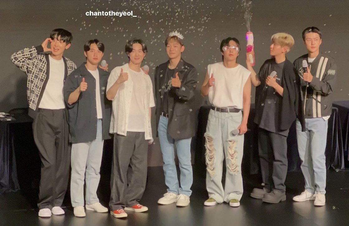 exochartstats's tweet photo. All 7 active EXO members, including SEHUN, will attend EXO's offline fanmeeting in Qingdao, China on August 14. https://t.co/TURNnLn2Yk
