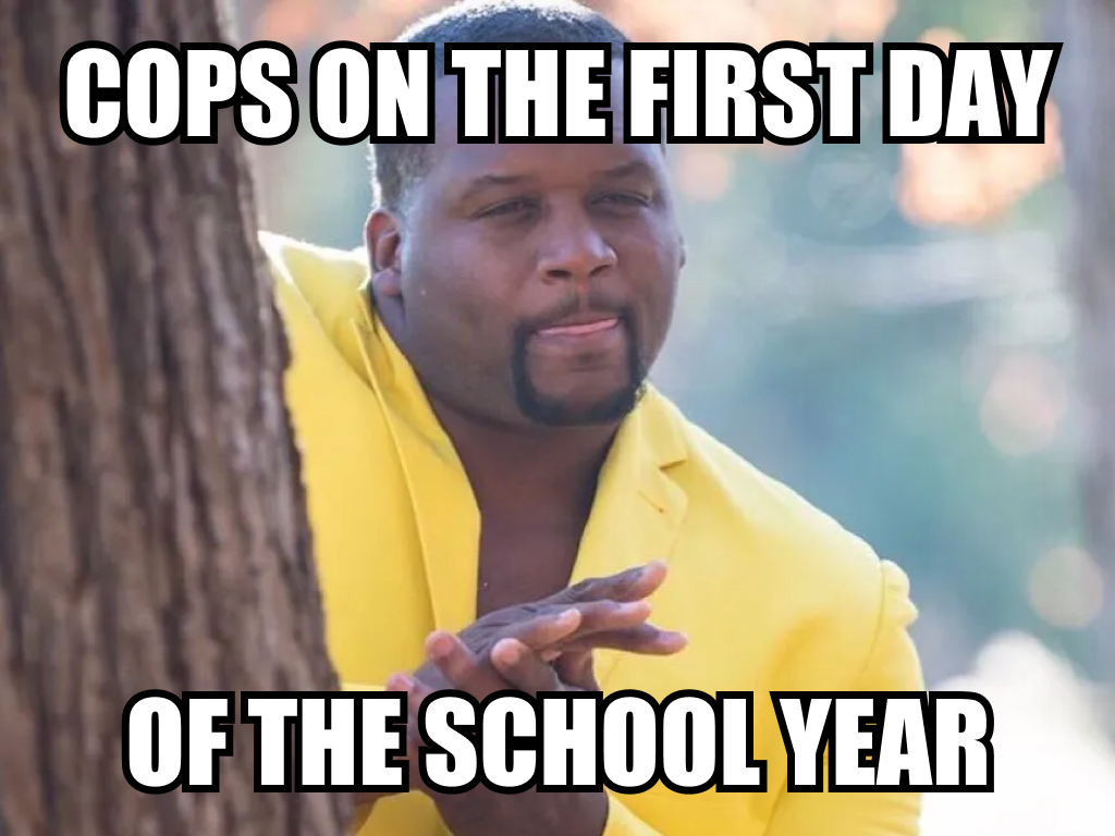 itsmichaelrossi's tweet photo. Time to get them tickets 🤣 #school #FirstDayVibes https://t.co/tmcylg5Civ