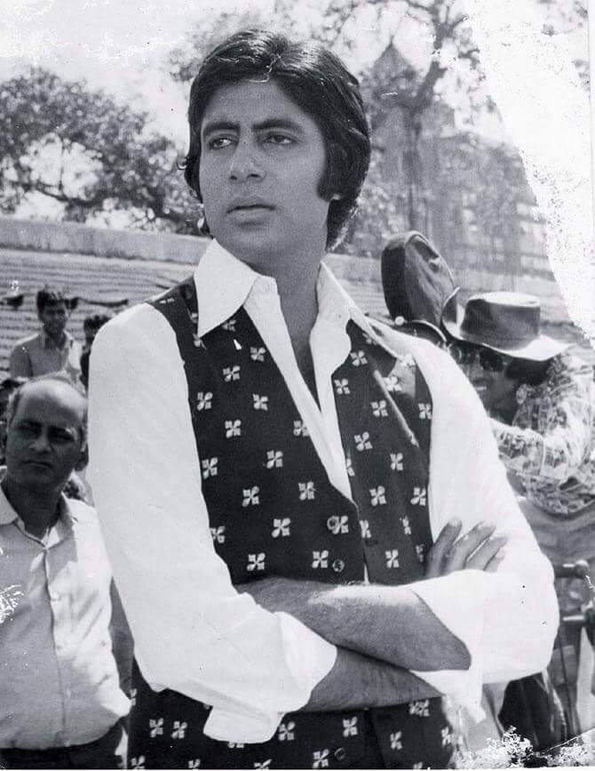 Partho701's tweet photo. We billions of original fans of All India Original Superstar has a genuine feeling of about 1978 iconic Don because we have the intellectual property right over it. ❤️🆎️ #Don1978 @GuptaonlyoneAB @DrAnilLoveAB @aspalod @gsgarima36 @ashoksingh68 @amitdut71992686 @ShubhadipMajum9 https://t.co/UN9Y64TJ40