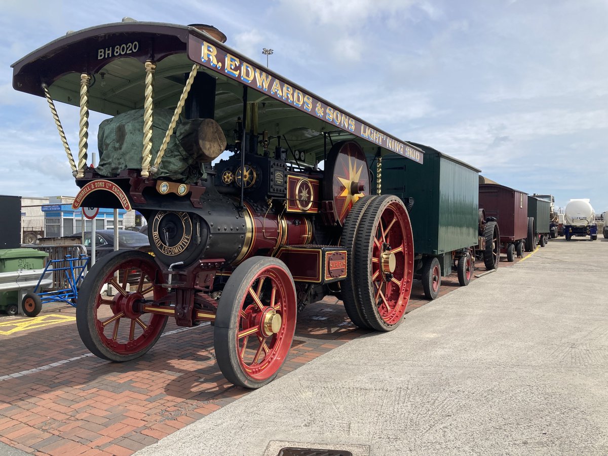 The show must go on! We were delighted to welcome this convoy of steam engines onboard last week for the Vintage Agricultural Show in Guernsey. #channelislands #communitysupport #supportlocal #vintage
