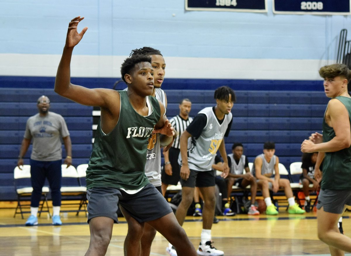 WilliamFloydSD's tweet photo. Town of Brookhaven Summer League Champions! 🏆🏀

Yesterday, the William Floyd High School boys’ varsity basketball team defeated Stony Brook by a score of 62-51 in the championship game and are 2023 Town of Brookhaven Summer League champions!

#LetsGoFloyd #FloydStrong 💪 https://t.co/hHar4cFnwm