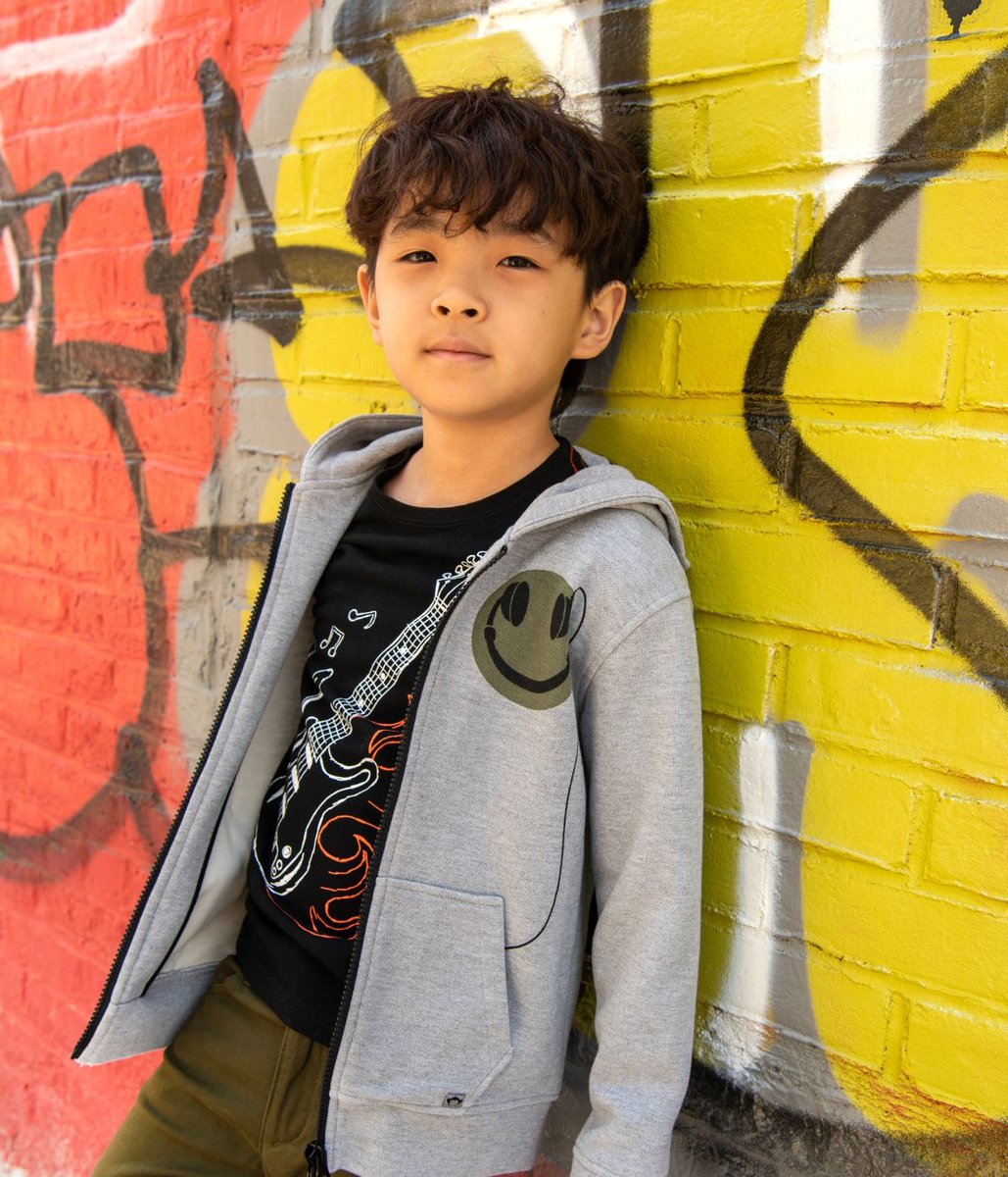 Rockin' into the groove! 🎸🎤 🎶