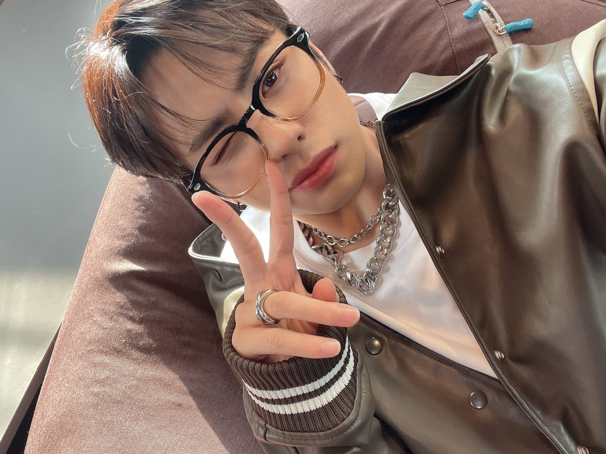 EVNNE_official's tweet image. [📸]
밝게 빛날 7개의 별
EVNNE의 다양한 소식
많은 기대 부탁드립니다 👋

Coming Soon!

#EVNNE #이븐 
#케이타 #박한빈 #이정현
#유승언 #지윤서 #문정현 #박지후