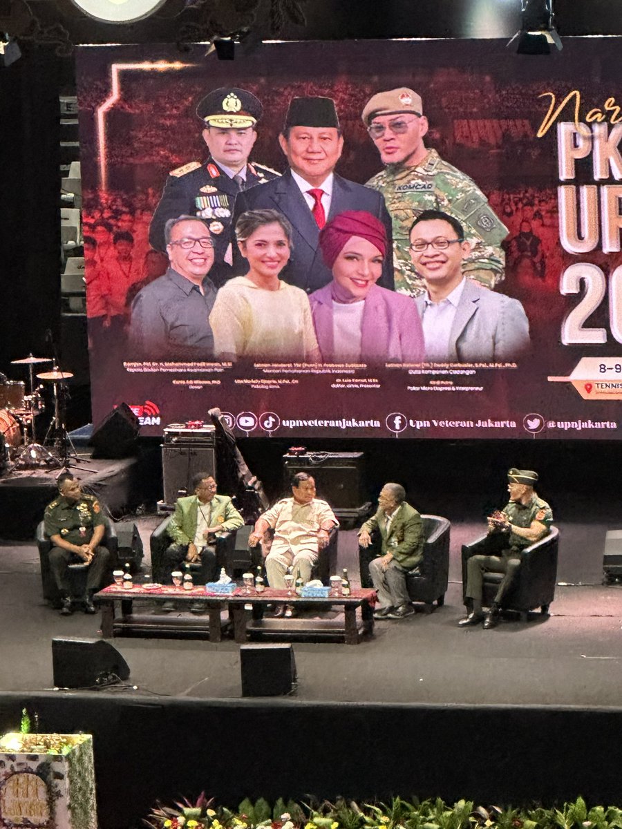 ozaneee_'s tweet photo. PKKMB UPNVJ 2023 asikk beudd, pokoknya mantep jos bgt dehh 🔥🔥🔥
🫰 kalo kata om ded
#UPNVJ
#UPNVJJAYA
#PKKMBUPNVJ https://t.co/xI5JzXQBVq