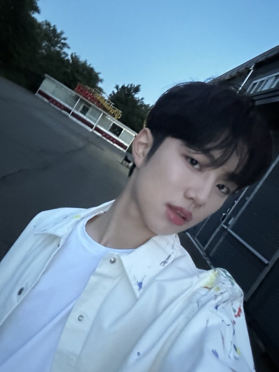 [📸] 밝게 빛날 7개의 별 EVNNE의 다양한 소식 많은 기대 부탁드립니다 👋  Coming Soon!  #EVNNE #이븐 
#케이타 #박한빈 #이정현 #유승언 #지윤서 #문정현 #박지후