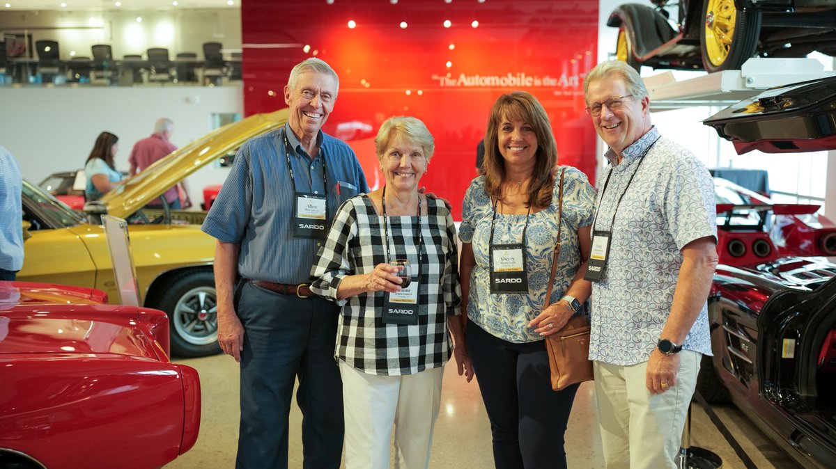 IMGmotorcoach's tweet photo. What a great first day we had #shapingthefuture of IMG and catching up with friends and industry partners! Thanks to @MCIcoach, #TurboImages, @AllisonTrans and @EPIC_Insurance for sponsoring the evening events! #GoIMG #SAM25 https://t.co/Aq2PYig2BX