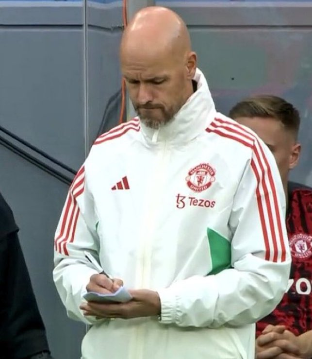 MrManUnitedd's tweet photo. 🚨Erik Ten Hag:

Stripped Maguire off captaincy
Sold Maguire
Terminated Ronaldo’s contract
Replaced De Gea
Wants Greenwood to stay

He is not afraid to make big decisions. https://t.co/J9iHEgF2CR