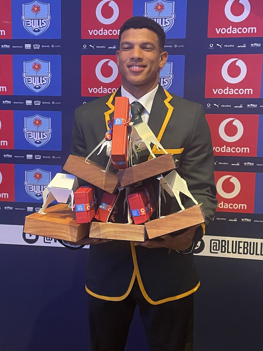 jaredwright17's tweet image. Kurt-Lee Arendse won the following at the 2022/23 Bulls Awards Evening:🏆

🏅 Players Player of the Year
🏅 Fans Player of the Year 
🏅 Player of the Year 
🏅 Champions Cup Backline Player of the Year
🏅 Champions Cup Player of the Year
