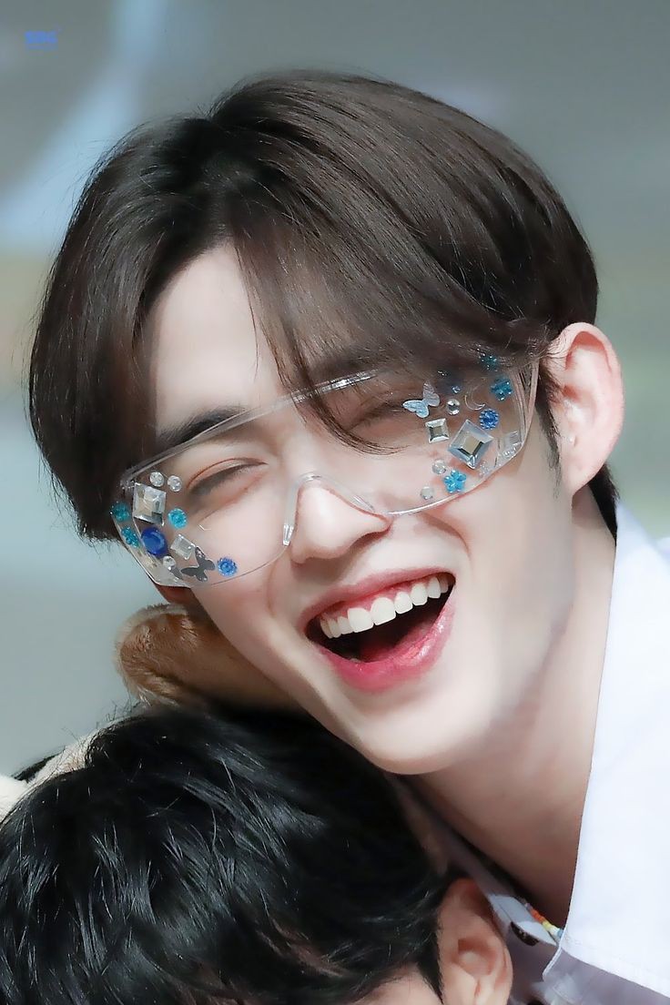 ksndiorv's tweet photo. @junhuicloud happy scoups day 🍒
#Happy_SCOUPS_Day #SCOUPS #에스쿱스 #SEVENTEEN #세븐틴 https://t.co/g2FQEAsgSy