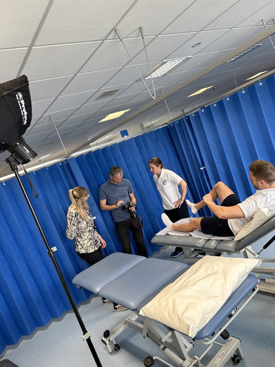 Our <a href="/wwl_mskphysios/">WWL MSK Physio</a> working with <a href="/MMUPhysio/">MMUPhysio</a> on a photo shoot for promotional resources. Partnership working at its best!