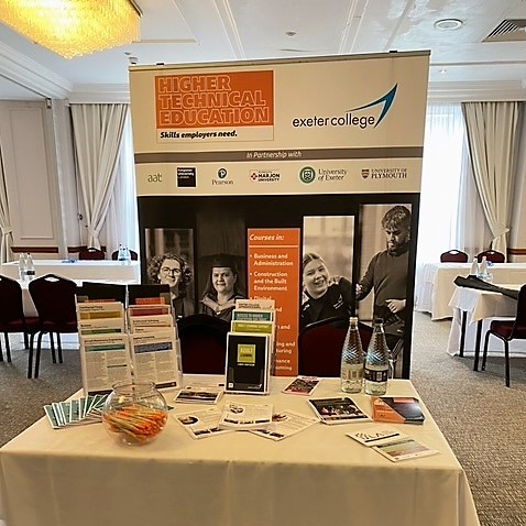 Exeter College tweet media